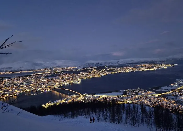 I Hjerte Av Tromsdalen, Med Gratis Parkering Apartamento Tromsø